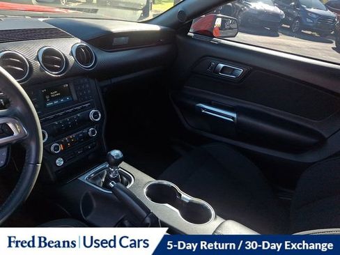 Certified 2018 Ford Mustang Coupe image 17