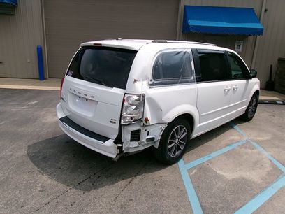 Used 2017 Dodge Grand Caravan SXT