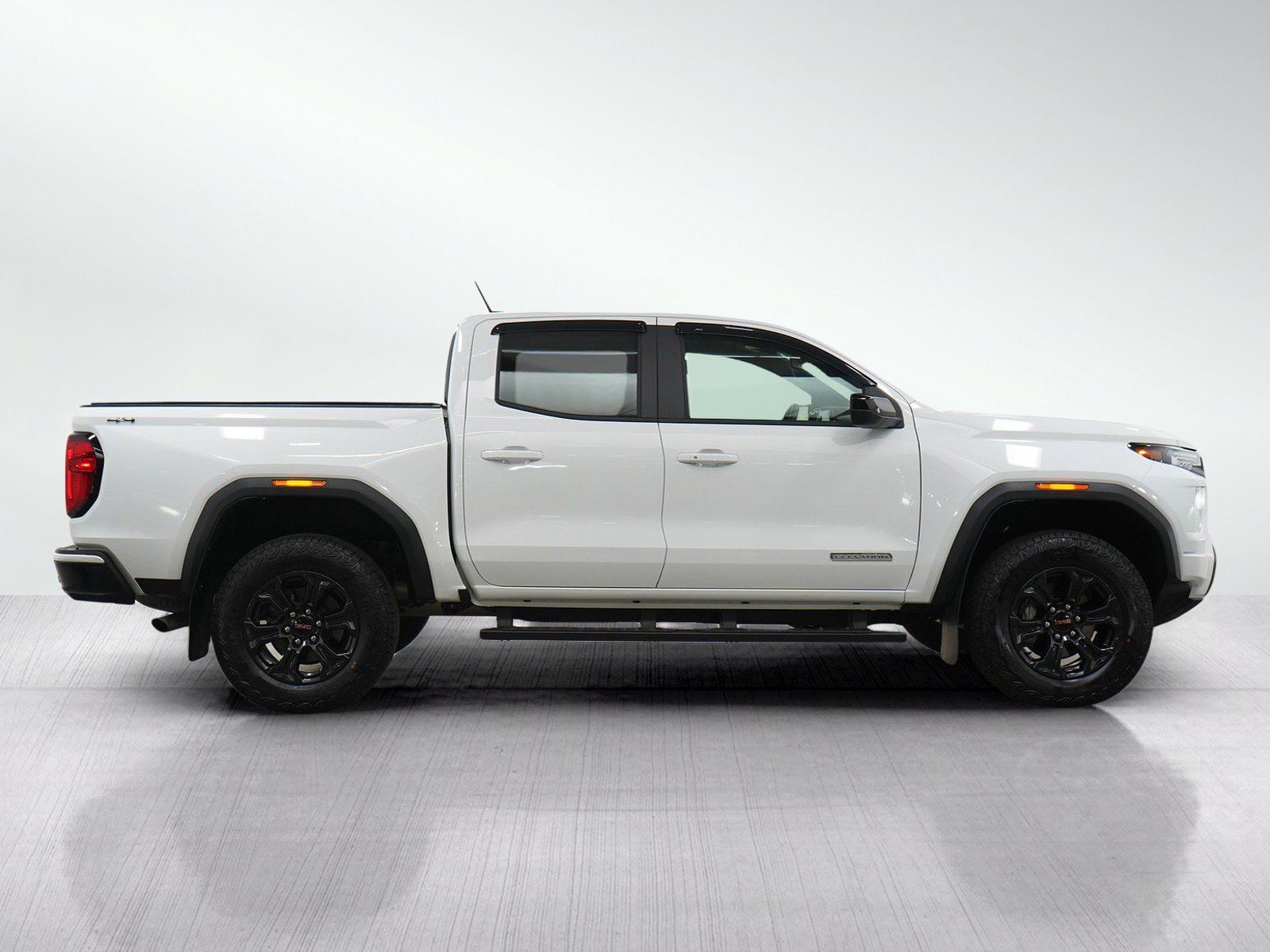 Used 2025 GMC Canyon Elevation w/ Convenience Package AWD/4WD image 7