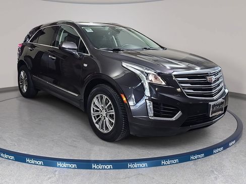 Used 2017 Cadillac XT5 Luxury w/ Driver Awareness Package AWD/4WD image 4