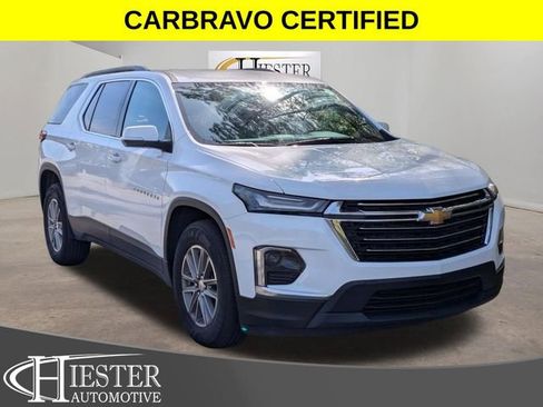 Certified 2023 Chevrolet Traverse LT FWD image 1