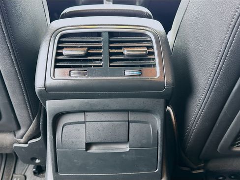 Used 2017 Audi Q5 2.0T Premium Plus w/ Technology Package image 17