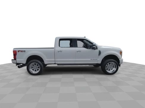 Used 2019 Ford F250 Platinum w/ Platinum Ultimate Package AWD/4WD image 9
