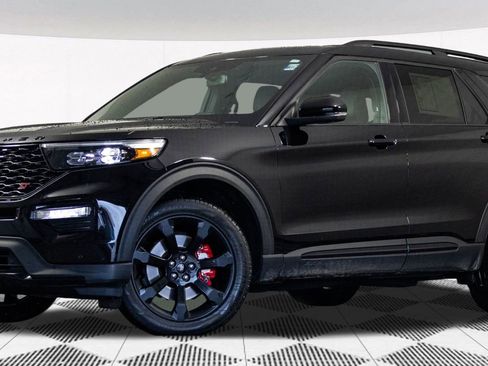 Used 2023 Ford Explorer ST w/ Equipment Group 401A image 2