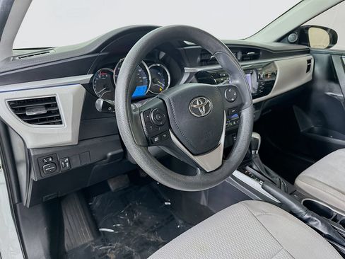 Used 2015 Toyota Corolla LE FWD image 10