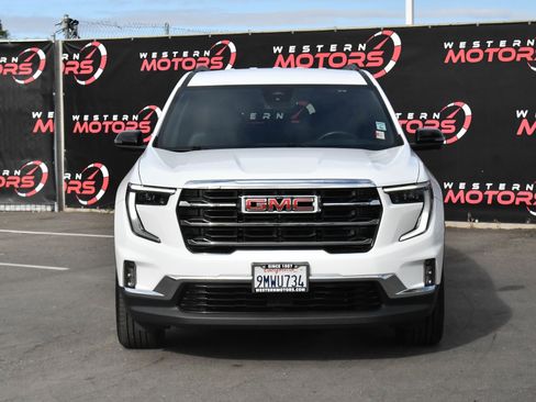 Used 2024 GMC Acadia Elevation image 2