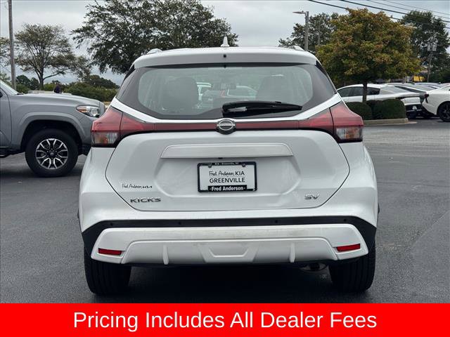 Used 2022 Nissan Kicks SV FWD image 4