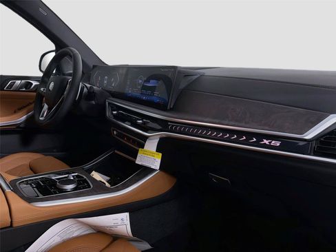 New 2026 BMW X5 xDrive40i w/ Climate Comfort Package AWD/4WD image 27