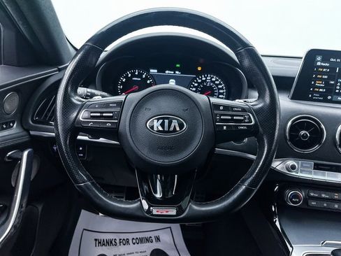 Used 2020 Kia Stinger GT2 image 28
