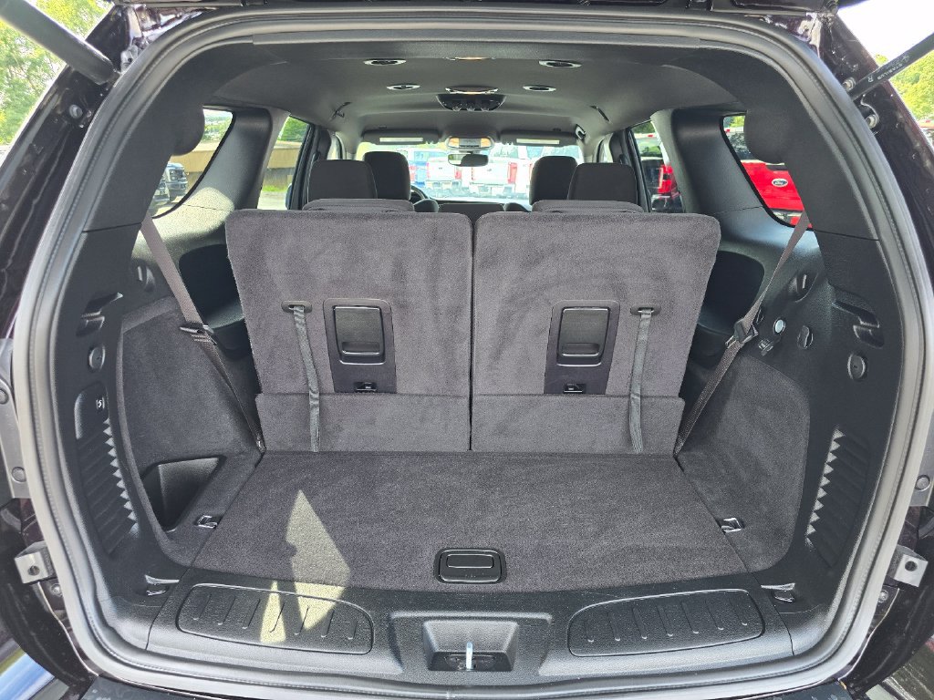 Used 2023 Dodge Durango R/T w/ Blacktop Package RWD image 25