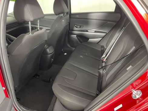 Used 2025 Hyundai Elantra Sport FWD image 12