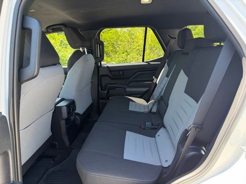 Used 2025 Toyota 4Runner TRD Off-Road AWD/4WD image 8