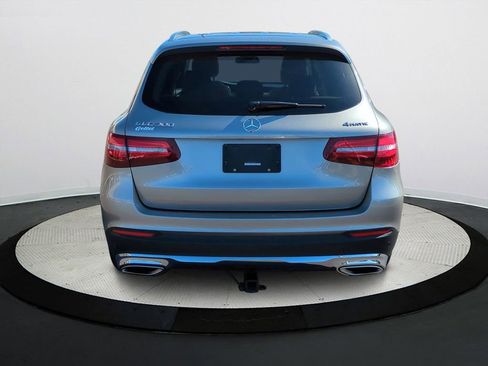 Used 2019 Mercedes-Benz GLC 300 4MATIC image 5