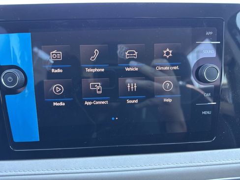 New 2026 Volkswagen Taos SE FWD image 30