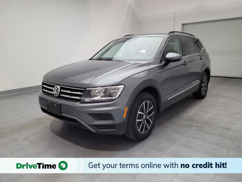 Used 2020 Volkswagen Tiguan SE w/ Panoramic Sunroof Package FWD image 1