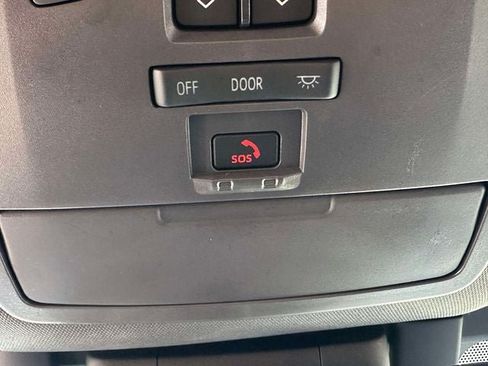 Used 2023 Toyota Sienna Platinum AWD/4WD image 47