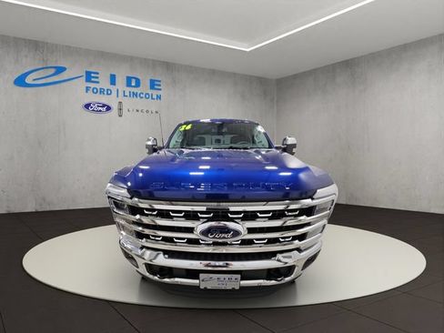 Used 2026 Ford F250 Lariat w/ Lariat Premium Package AWD/4WD image 6