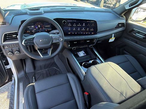 New 2026 Chevrolet Suburban Z71 w/ Comfort Package AWD/4WD image 22