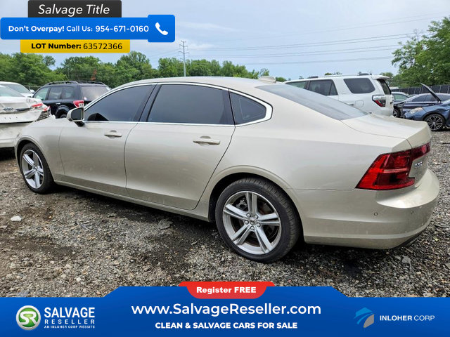 Used 2018 Volvo S90 T5 Momentum w/ Convenience Package FWD image 3