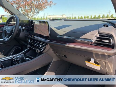 New 2026 Chevrolet Traverse Z71 w/ Enhanced Driving Package AWD/4WD image 33