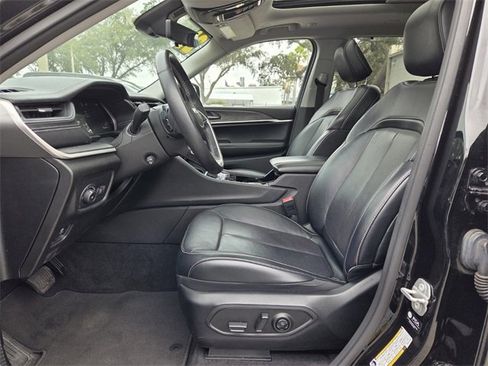 Used 2021 Jeep Grand Cherokee L Limited w/ Luxury Tech Group II image 10