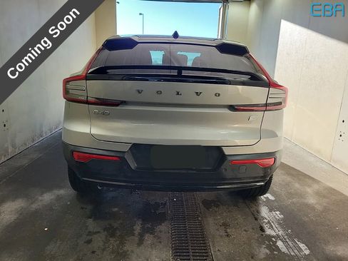 Used 2023 Volvo C40 P8 Recharge Ultimate image 5