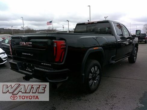 Used 2024 GMC Sierra 3500 Denali w/ Denali Reserve Package image 2