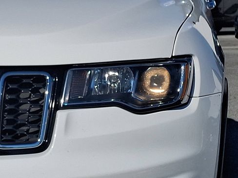 Used 2019 Jeep Grand Cherokee Limited w/ Trailer Tow Group IV image 8