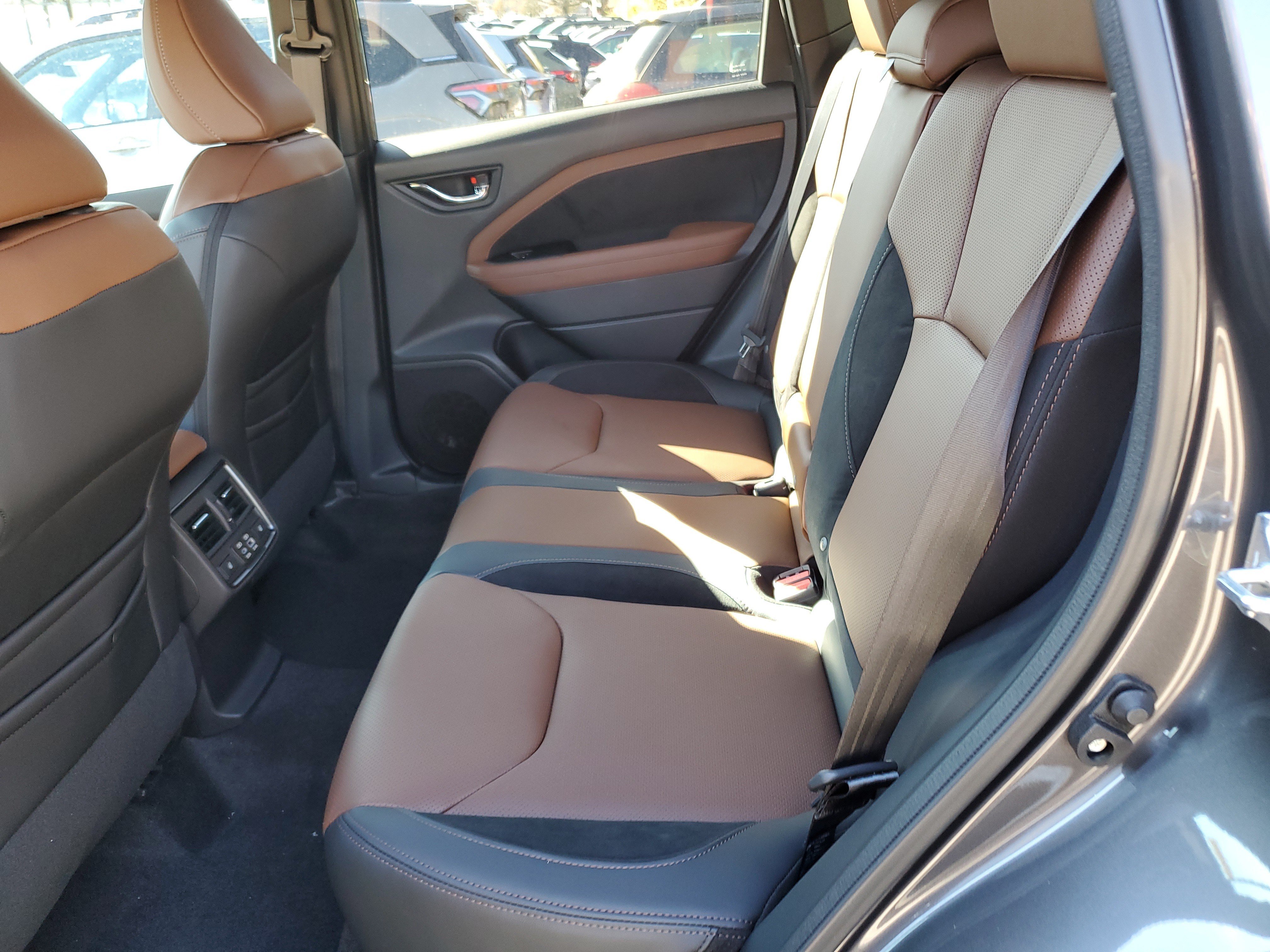 Used 2026 Subaru Forester Touring w/ Touring Package AWD/4WD image 9