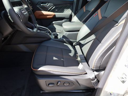 New 2026 GMC Canyon AT4 image 11