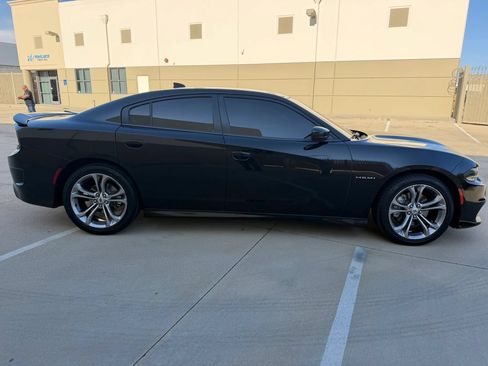 Used 2021 Dodge Charger R/T RWD image 4