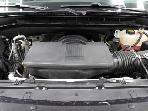 Used 2024 GMC Yukon XL AT4 w/ AT4 Premium Plus Package AWD/4WD image 39