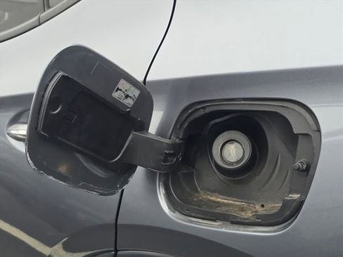 Used 2022 Buick Encore GX Essence w/ Advanced Technology Package image 23