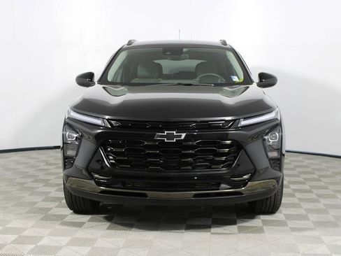 Used 2026 Chevrolet Trax ACTIV FWD image 2