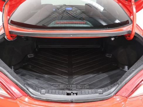 Used 2015 Hyundai Genesis 3.8 RWD image 30