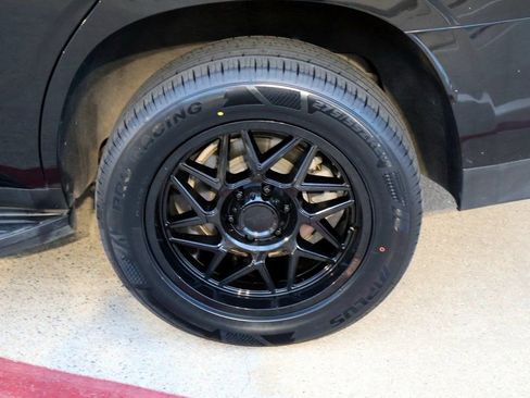 Used 2021 Chevrolet Tahoe LT image 10