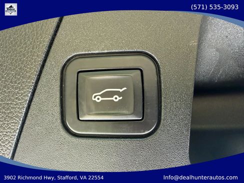 Used 2017 Buick Envision Essence w/ LPO, Cargo Package AWD/4WD image 15