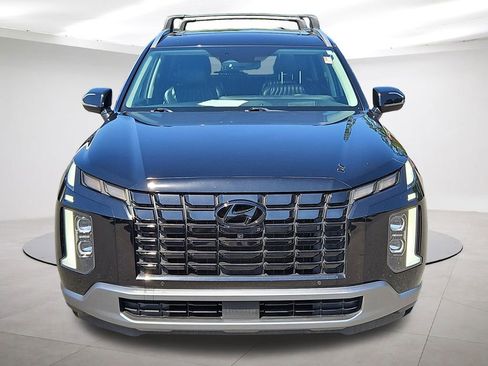 Used 2023 Hyundai Palisade Limited FWD image 2