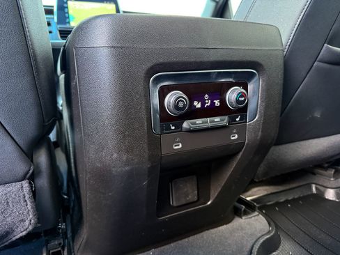 Certified 2024 Chevrolet Suburban Z71 w/ Off-Road Capability Package image 33