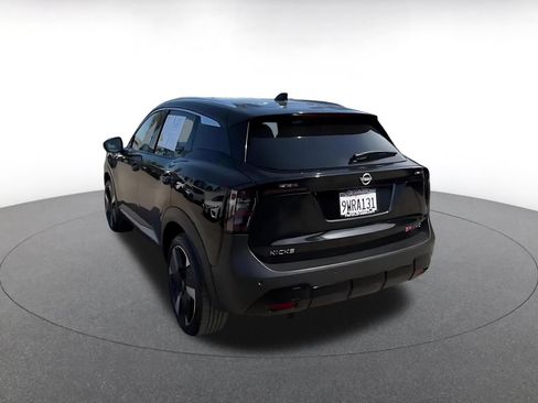 Used 2026 Nissan Kicks SR AWD/4WD image 11