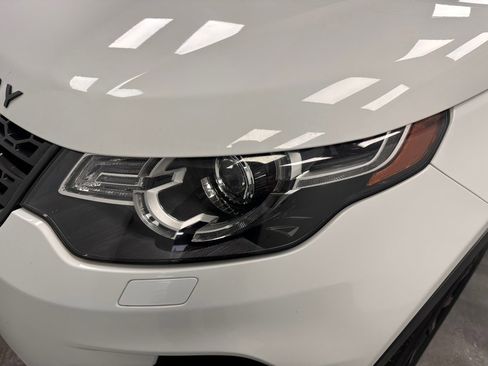 Used 2018 Land Rover Discovery Sport HSE image 10