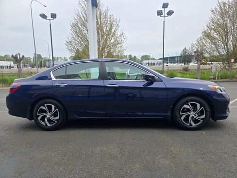 Used 2016 Honda Accord LX image 6