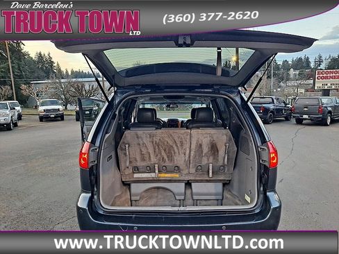 Used 2006 Toyota Sienna XLE Limited image 10