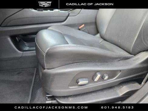 Used 2020 Cadillac XT5 Premium Luxury FWD image 8