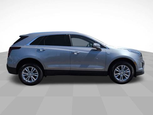 New 2025 Cadillac XT5 Luxury image 4
