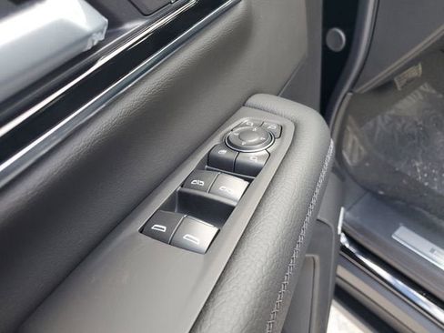 New 2026 GMC Yukon Denali w/ Denali Reserve Package image 18