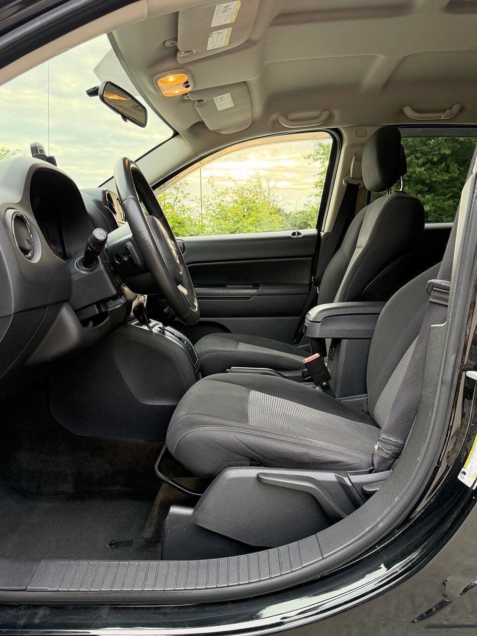 Used 2013 Jeep Compass Latitude AWD/4WD image 14