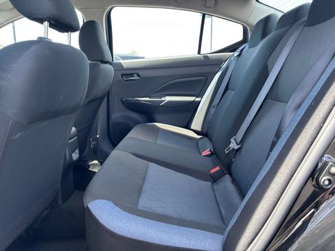 Used 2025 Nissan Versa SV FWD image 23