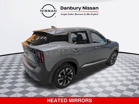 Certified 2025 Nissan Kicks SV w/ SV Premium Package AWD/4WD image 4
