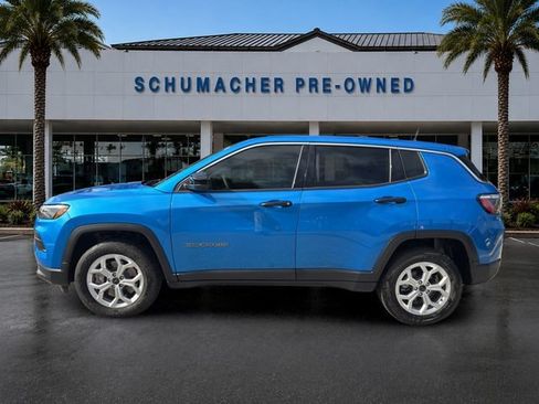 Used 2025 Jeep Compass Sport AWD/4WD image 4